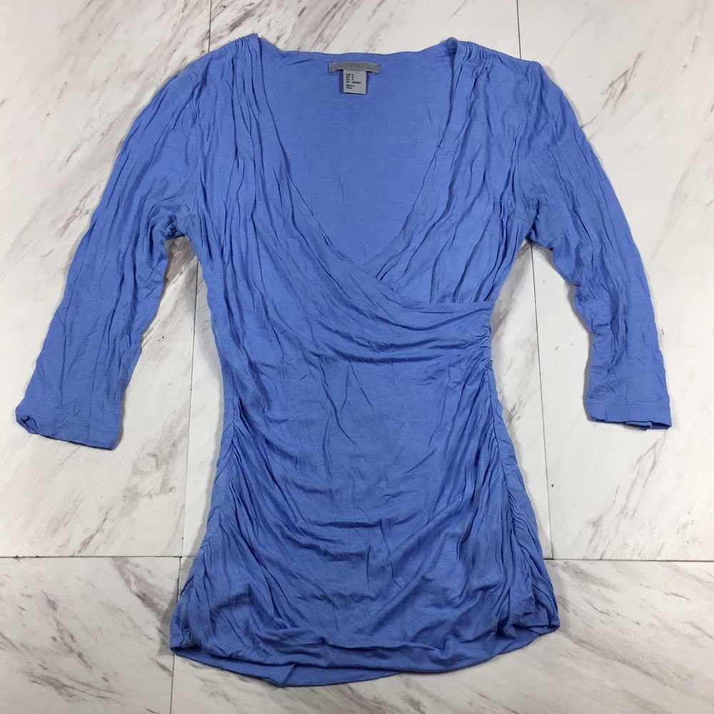 ⭐️ S H&M POWDER BLUE V-NECK BLOUSE